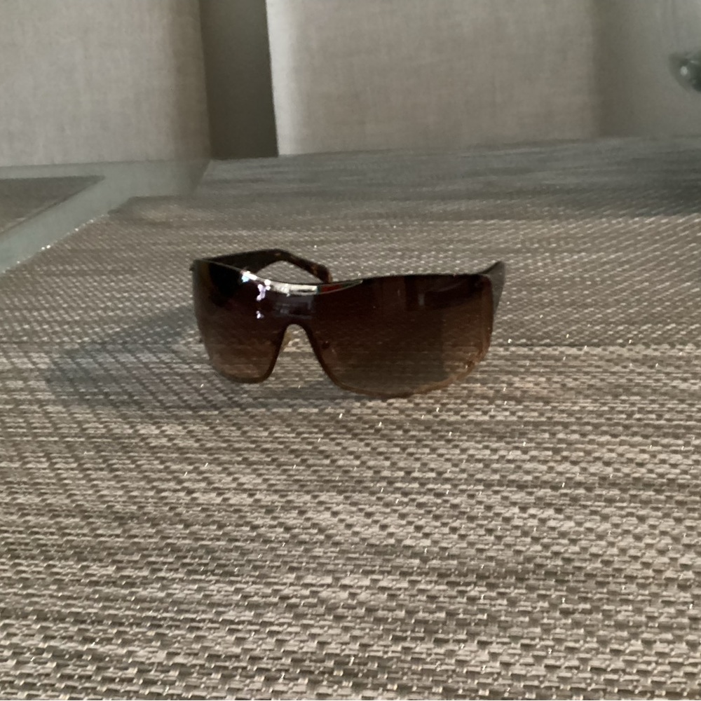 Michael Korse glasses